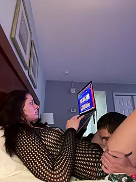 Snapshot of HotMessStilltheBest chatting on January 2025 02:23:01 AM HotMessStilltheBest online show from January 2025 02:23:01 AM