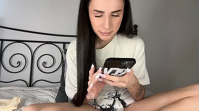 Kim Oberlin  online show from March 2026 11:10:01 AM