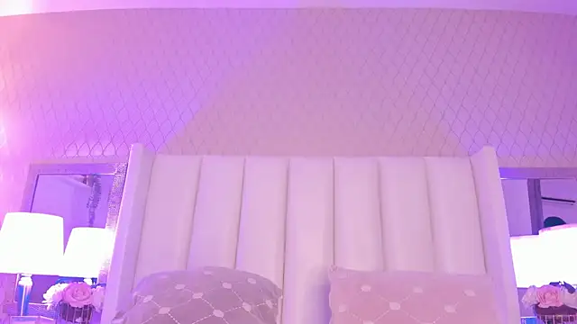 SophiaSmiiths  online show from October 2025 09:05:02 PM