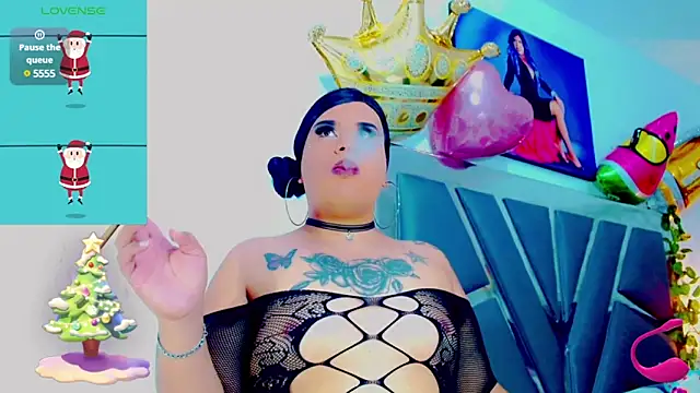 Snapshot of nauthyvalentina chatting on December 2024 08:55:02 PM nauthyvalentina online show from December 2024 08:55:02 PM