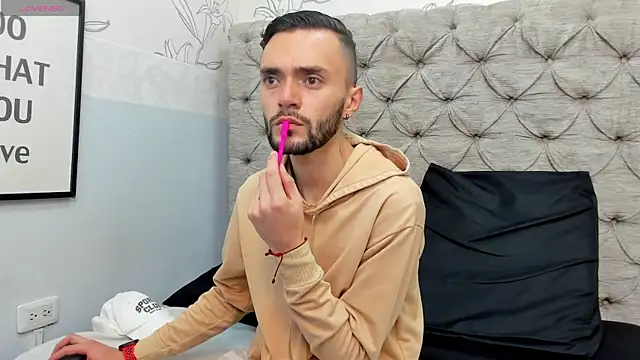 jakemagnus online show from December 2024 12:20:02 PM