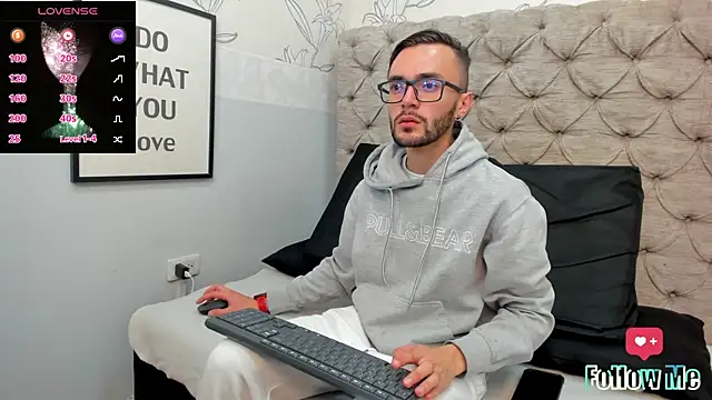 jakemagnus online show from January 2025 12:57:02 PM