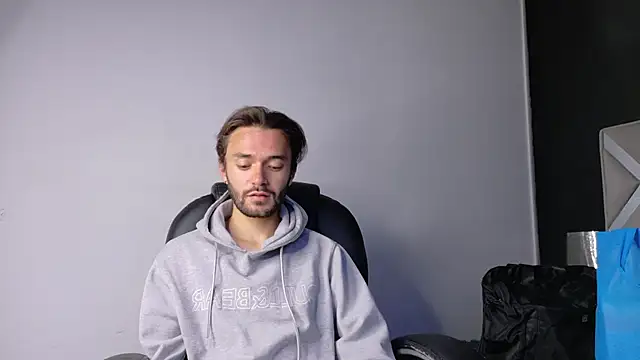 jakemagnus online show from September 2025 11:47:02 AM