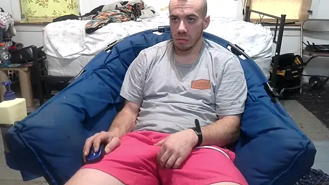 Snapshot of ScubaStevex chatting on February 2025 09:52:02 PM ScubaStevex online show from February 2025 09:52:02 PM