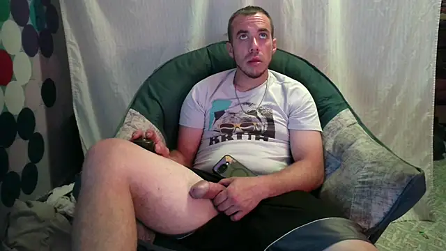 Snapshot of ScubaStevex chatting on September 2025 01:44:02 PM ScubaStevex online show from September 2025 01:44:02 PM
