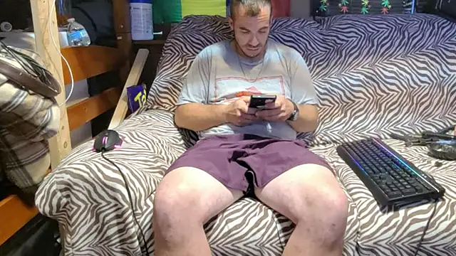 ScubaStevex online show from July 2026 10:46:02 AM