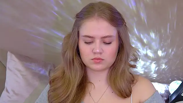 SelinSwarovski online show from October 2025 04:51:02 PM