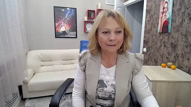 Milla Cutie18 online show from February 2025 08:32:02 AM