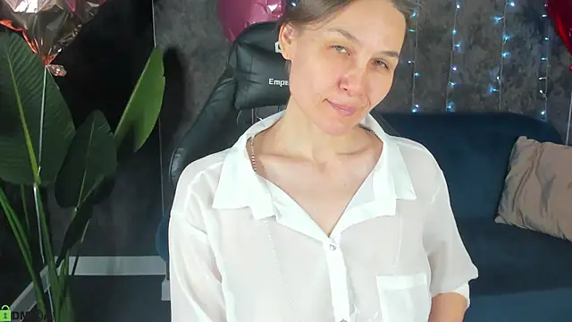 Lillian White online show from February 2026 01:05:02 AM