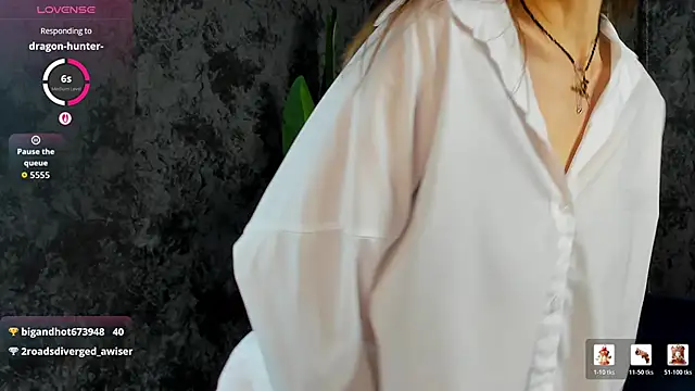 Lillian White online show from May 2026 11:45:02 PM