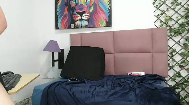 karabellie online show from December 2024 05:26:01 PM