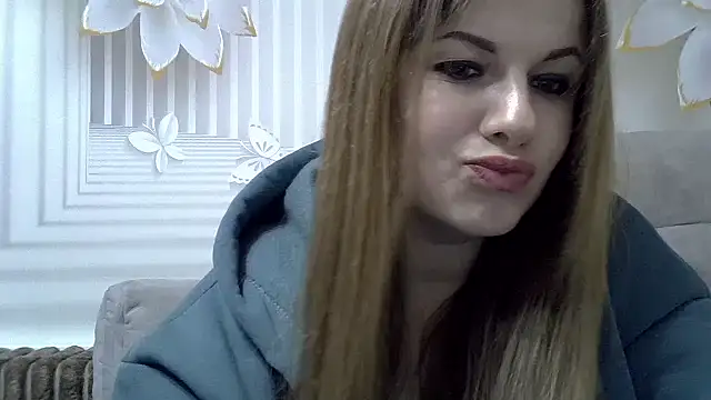 Snapshot of TinaFun4u chatting on January 2025 10:48:01 PM TinaFun4u online show from January 2025 10:48:01 PM