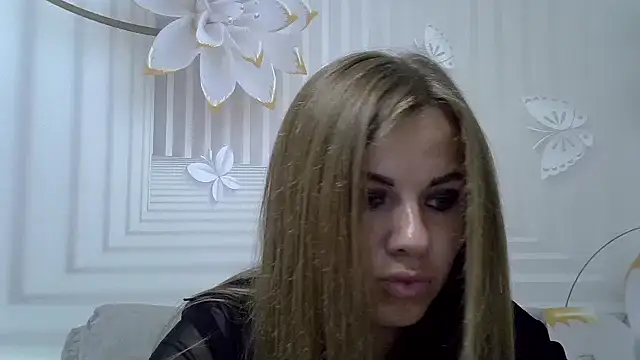 Snapshot of TinaFun4u chatting on September 2025 08:11:02 PM TinaFun4u online show from September 2025 08:11:02 PM
