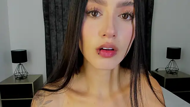 NataGarcia online show from December 2025 03:28:02 PM