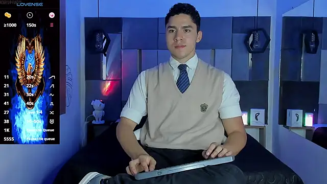 LiamNovak online show from December 2025 11:30:02 AM