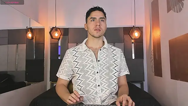 LiamNovak online show from February 2026 11:22:02 AM