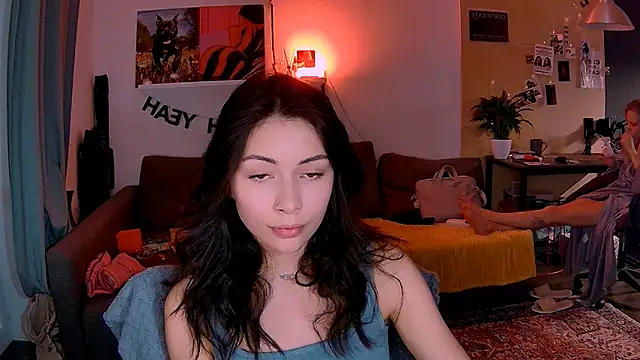 KatiKate online show from November 2025 05:42:01 PM