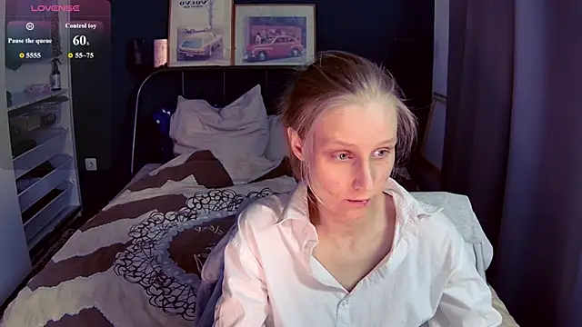 KatiKate online show from July 2026 06:58:02 PM