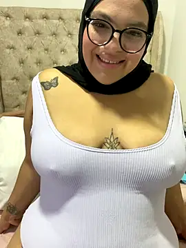 Snapshot of Mistyboobs chatting on January 2026 03:09:02 AM Mistyboobs online show from January 2026 03:09:02 AM