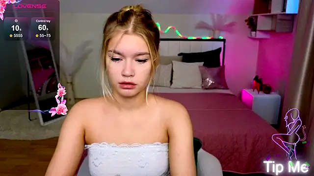 BattyMelody online show from September 2025 10:08:01 AM