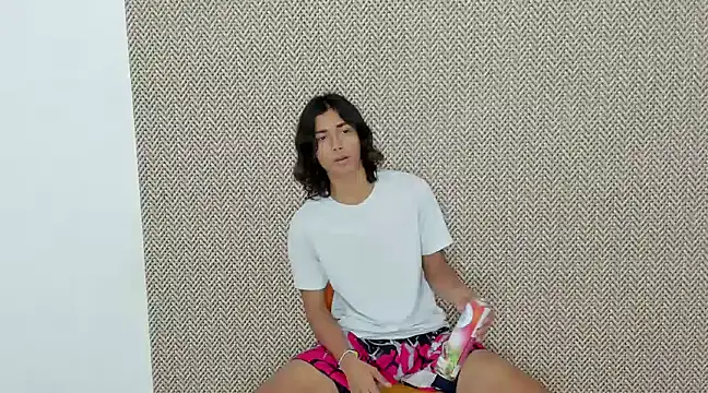 mckensy sexxx18 online show from December 2024 05:53:02 PM