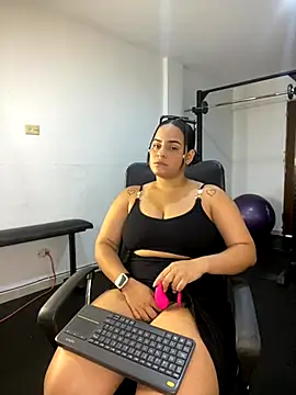 Violetrousse online show from October 2025 07:02:02 PM