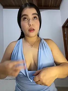 Blancanievess online show from October 2025 10:36:01 PM