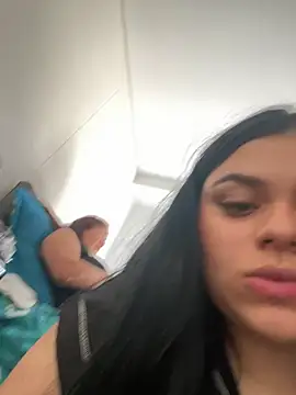 alissonfernandez  online show from February 2025 09:02:01 PM