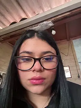 alissonfernandez  online show from October 2025 12:58:01 PM