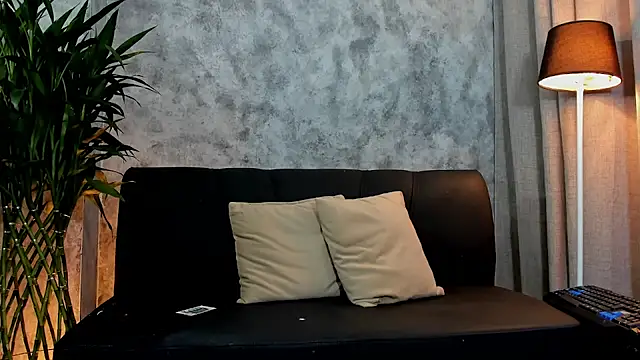 boyc022  online show from October 2025 02:25:02 AM