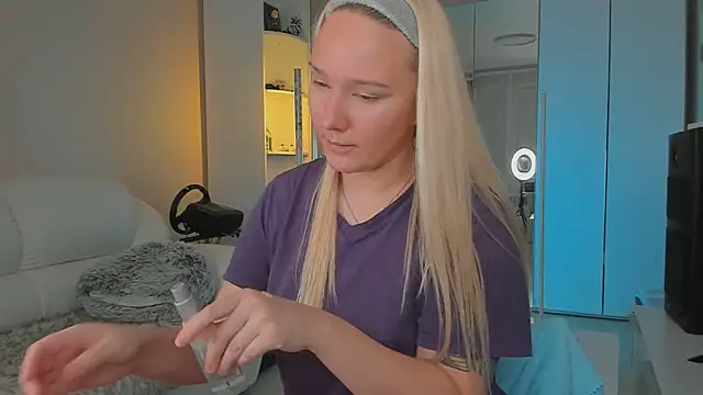 Snapshot of 1AlexaGoddess3 chatting on January 2025 02:53:02 AM 1AlexaGoddess3 online show from January 2025 02:53:02 AM