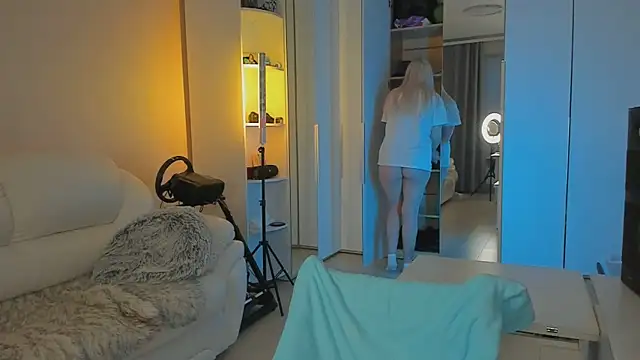 Snapshot of 1AlexaGoddess3 chatting on March 2025 03:01:01 AM 1AlexaGoddess3 online show from March 2025 03:01:01 AM