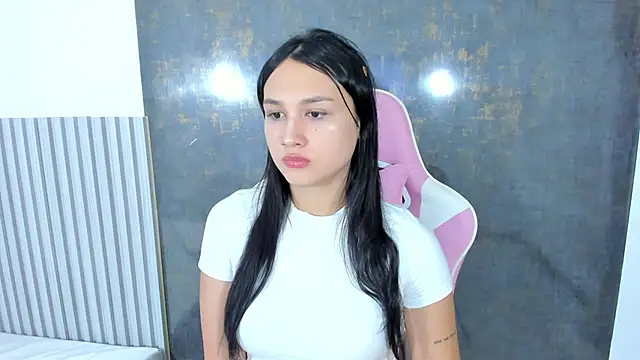 lana boomer online show from November 2025 08:08:01 PM