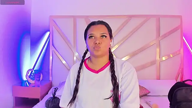 Carolina Evanss online show from October 2025 11:11:01 AM