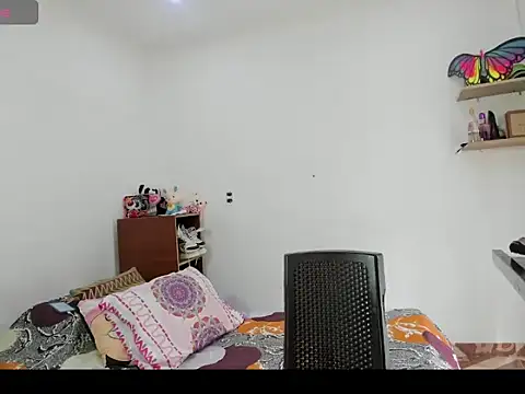 Stylevoluptuousvycky online show from April 2026 07:36:02 PM