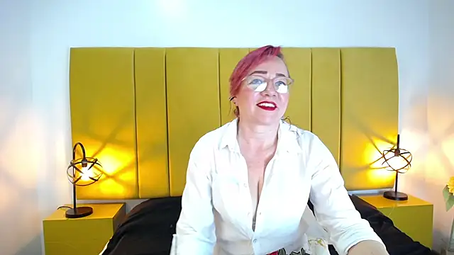 Lupiita223 online show from September 2025 01:11:02 PM