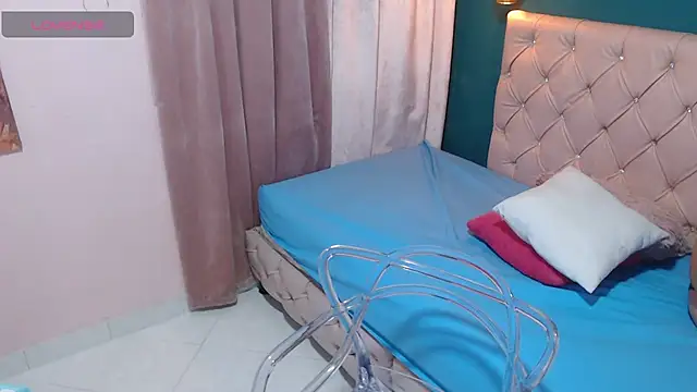 renata milf  online show from October 2025 11:47:02 AM