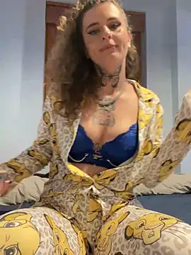 BlazyKitsune- online show from March 2025 07:31:02 PM