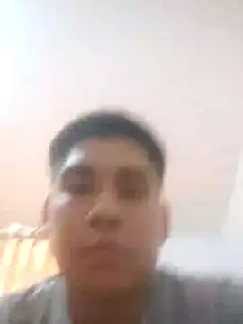 estudiante69 online show from December 2024 07:27:02 PM