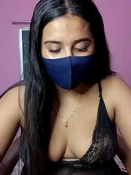 Snapshot of lovely-tanu chatting on February 2025 06:32:02 PM lovely-tanu online show from February 2025 06:32:02 PM
