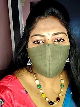 Snapshot of RomeoJuliet345 chatting on November 2025 07:52:02 AM RomeoJuliet345 online show from November 2025 07:52:02 AM