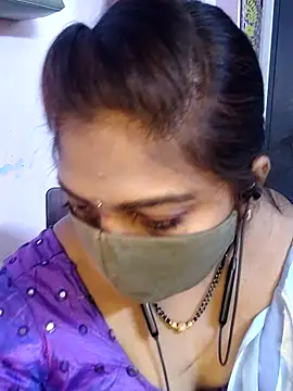 RomeoJuliet345 online show from April 2026 11:40:02 AM