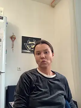 Snapshot of MiraMiss chatting on January 2026 09:14:02 AM MiraMiss online show from January 2026 09:14:02 AM