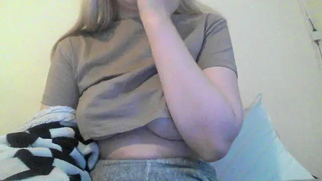 Snapshot of bunnyamy chatting on January 2025 02:49:01 PM bunnyamy online show from January 2025 02:49:01 PM