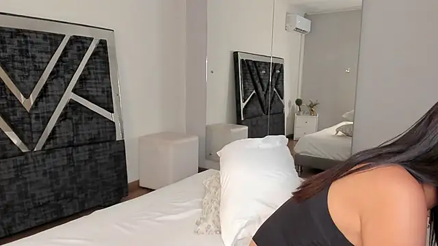 Jonness Isa  online show from November 2025 12:49:02 PM