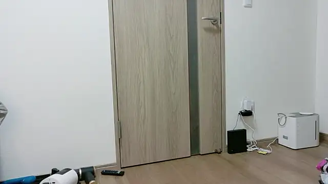 Snapshot of rei_0180 chatting on November 2025 06:18:01 PM rei 0180 online show from November 2025 06:18:01 PM