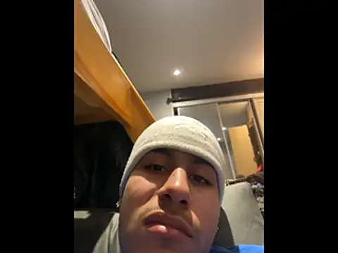 johnycash21 online show from March 2026 07:35:01 PM