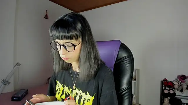 Snapshot of aiko_mori chatting on September 2025 08:19:01 PM aiko mori online show from September 2025 08:19:01 PM