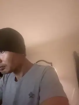 Snapshot of 2Fly4Guy chatting on December 2024 02:11:02 PM 2Fly4Guy online show from December 2024 02:11:02 PM