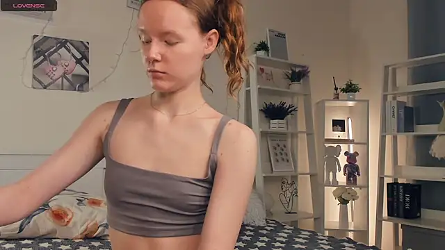 Snapshot of ZaraBluitt chatting on October 2025 07:25:01 AM ZaraBluitt online show from October 2025 07:25:01 AM